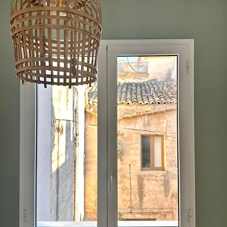 Πανσιόν La Lume 3*